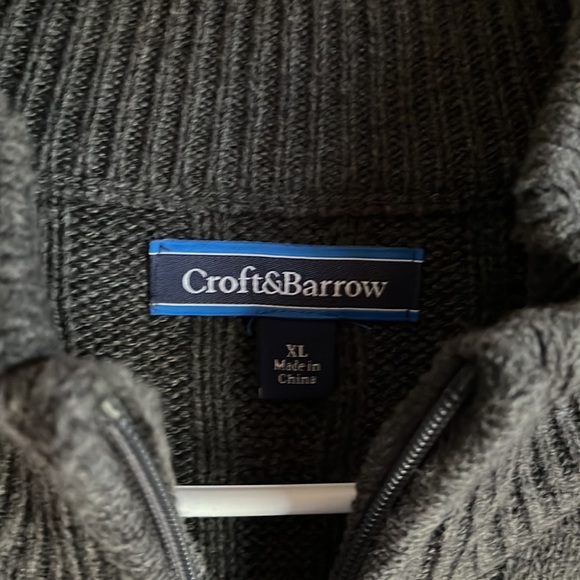 Croft & Barrow grey cable knit sweater XL - Picture 2 of 3